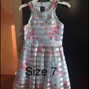 Girls dress